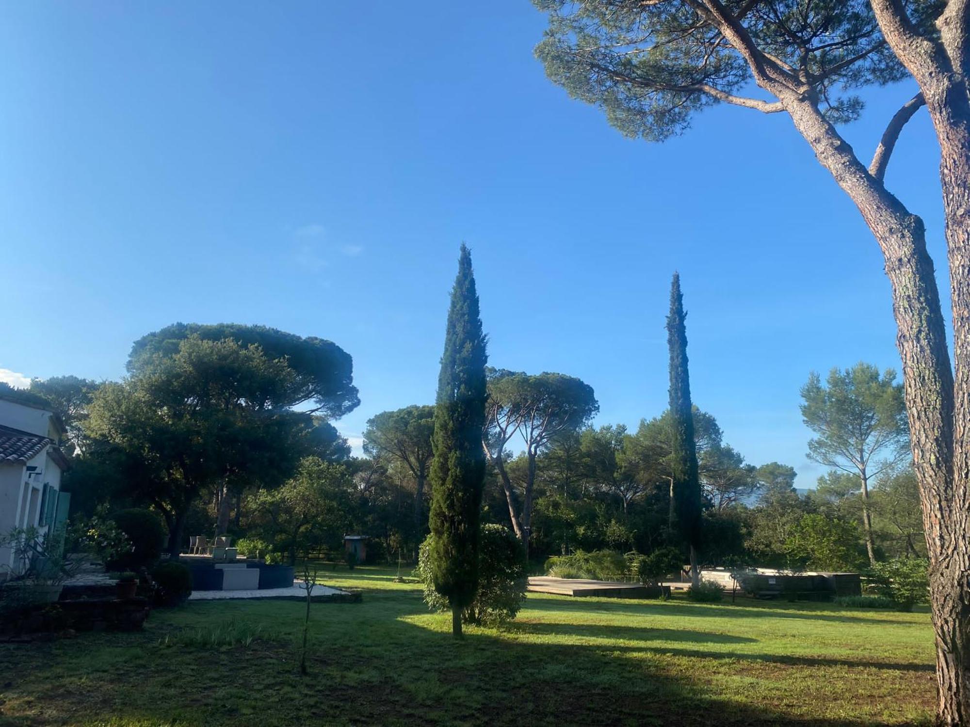 La Villa Le Cannet-des-Maures Exterior photo